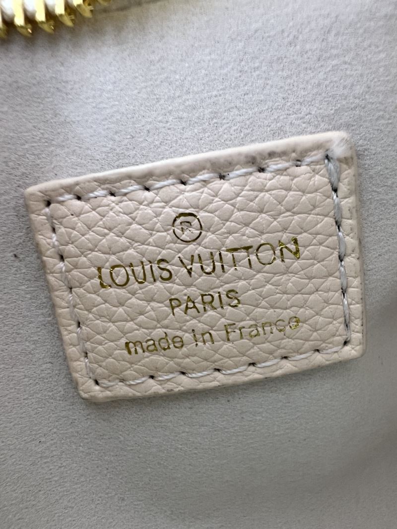 LV Hobo Bags